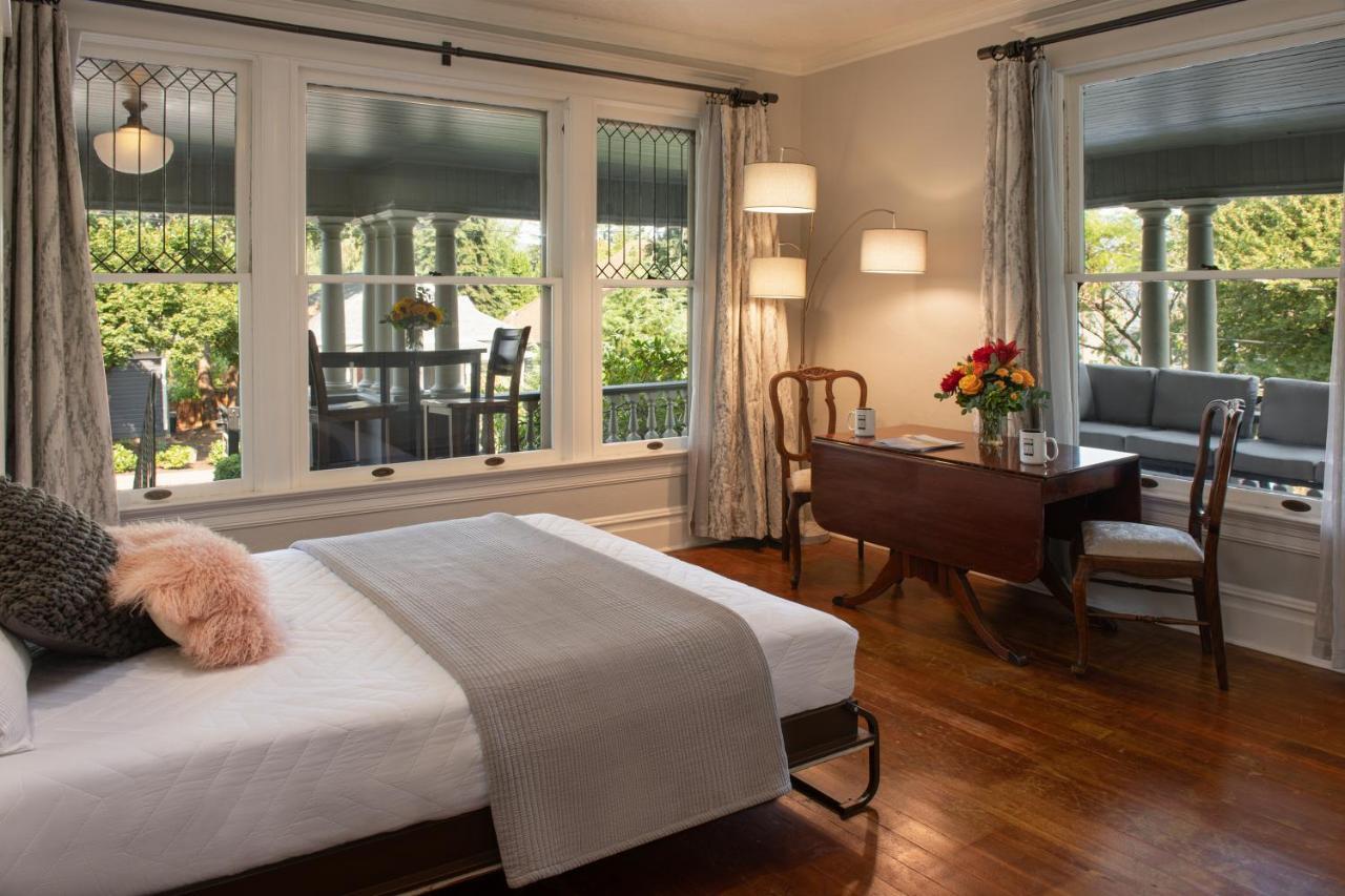 Inn At The Gorge Hood River Exterior foto
